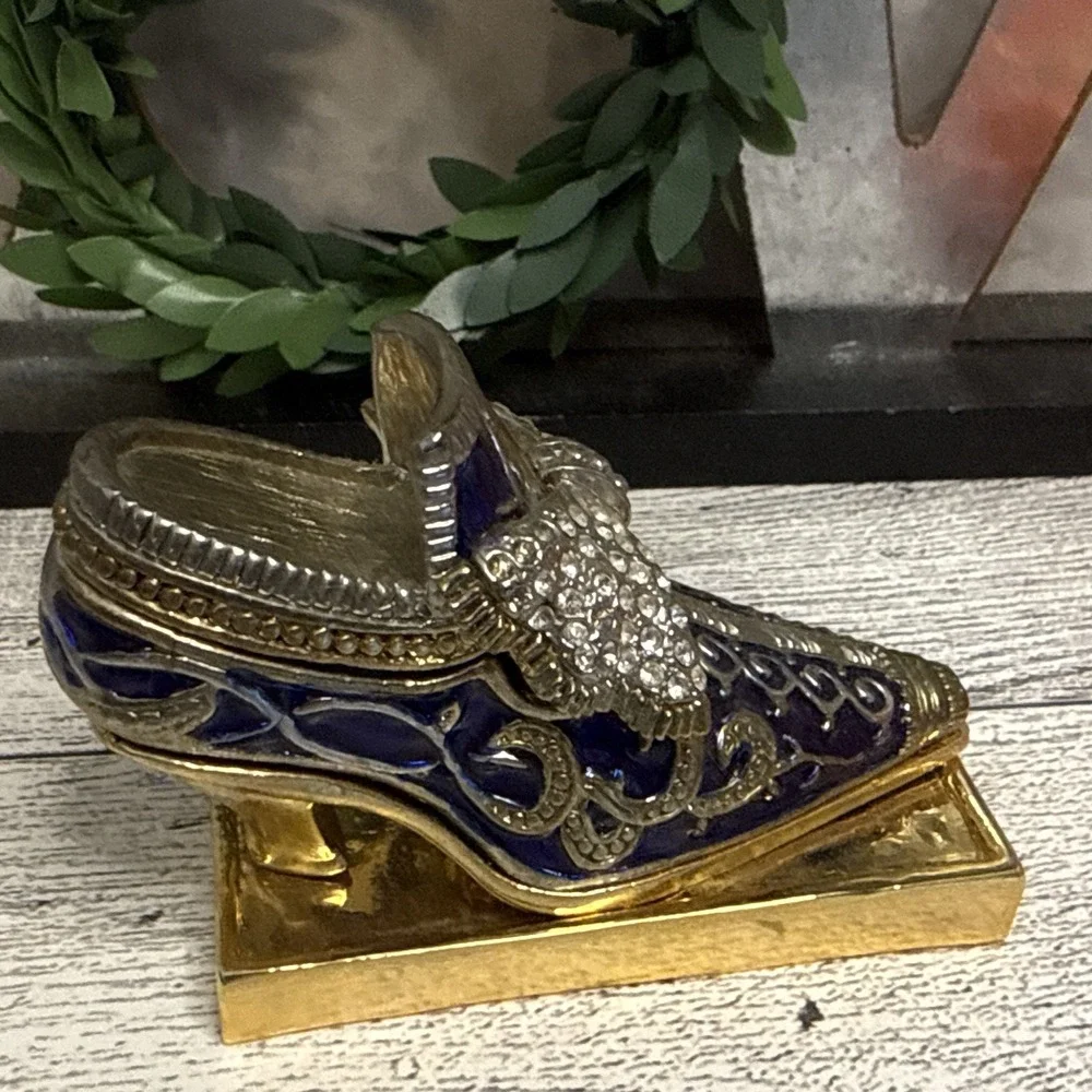N/A vintage enameled